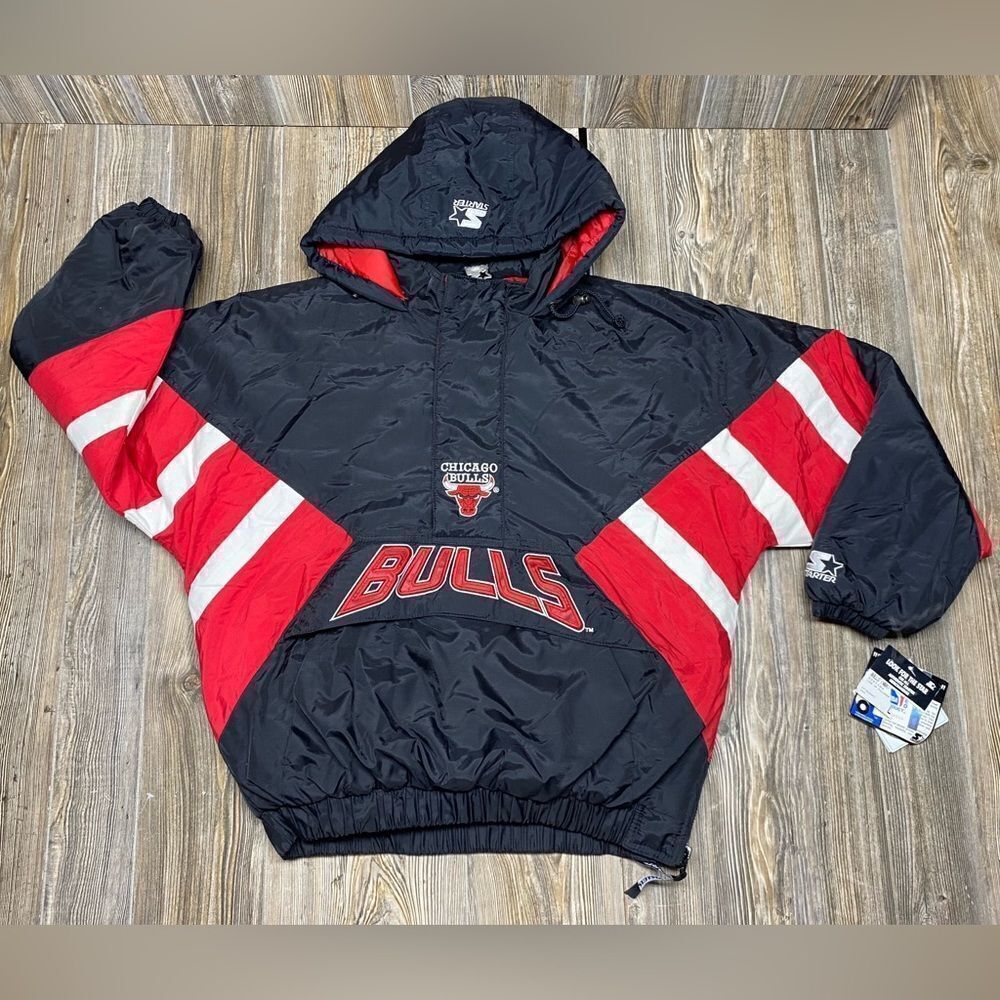 NWT Vintage 90's Starter Chicago Bulls NBA Pullover Puffer Jacket, Size Large